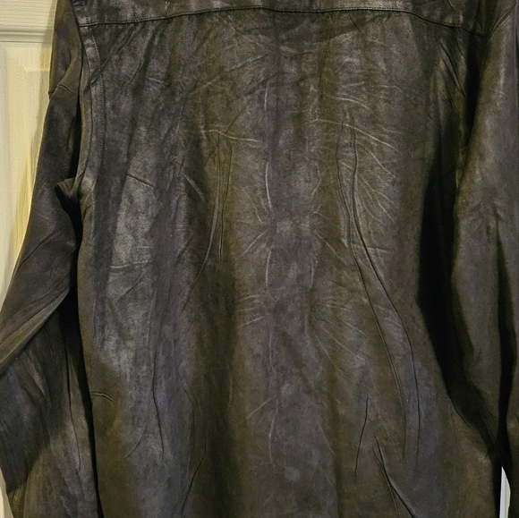 Private Member luxurious black button up - Picture 7 of 10